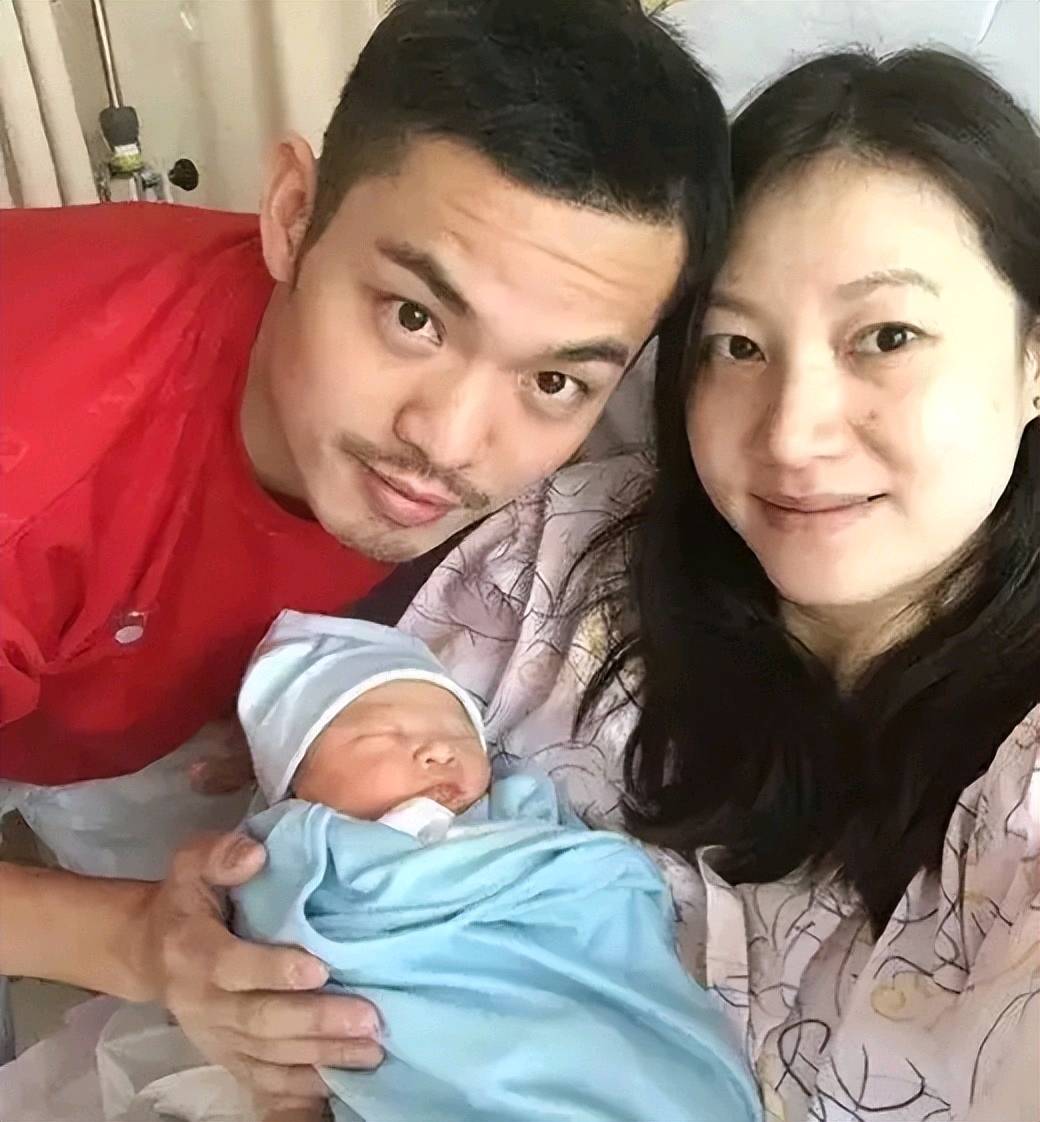 法国羽毛球队翻盘韩国羽毛球队,林丹完成帽子戏法的简单介绍 法国羽毛球队翻盘韩国羽毛球队,林丹完成帽子戏法的简单介绍