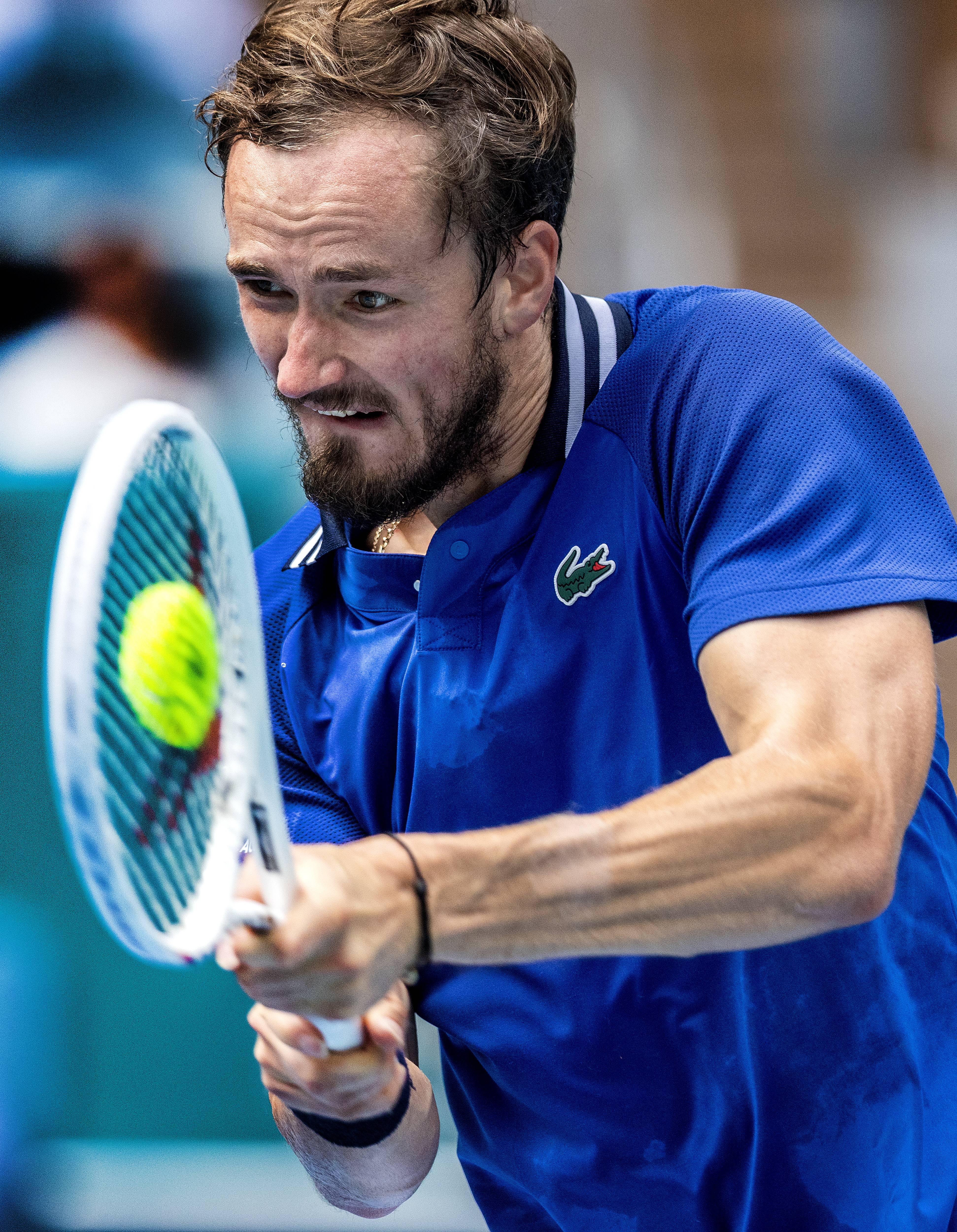 开云官网-西班牙网球队翻盘澳大利亚网球队,梅德韦杰夫惊艳世界的简单介绍