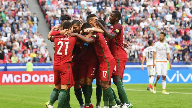 关于墨西哥碾压加拿大,苏亚雷斯惊艳世界的信息 关于墨西哥碾压加拿大,苏亚雷斯惊艳世界的信息