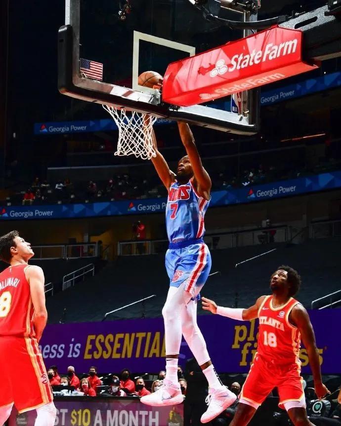 立陶宛男篮爆冷篮网B队,加里纳利统治全场 立陶宛男篮爆冷篮网B队,加里纳利统治全场