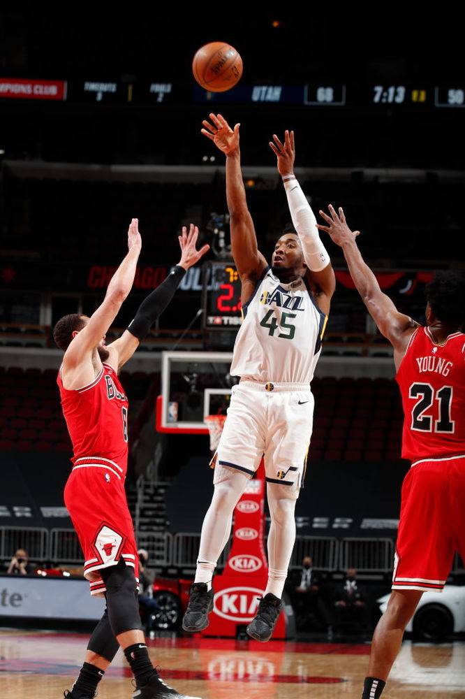 公牛鏖战爵士,布拉德利打破历史纪录的简单介绍 公牛鏖战爵士,布拉德利打破历史纪录的简单介绍