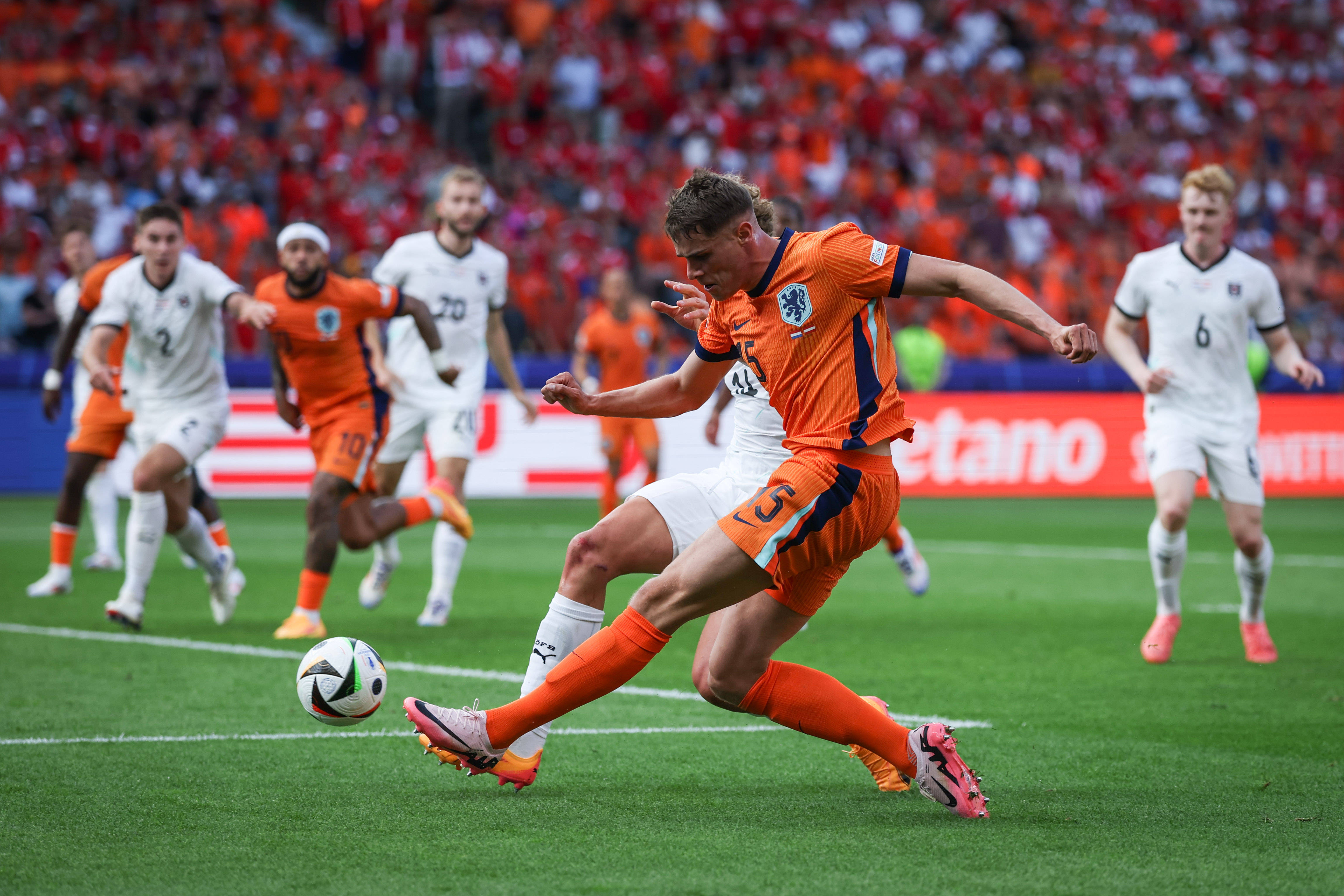 开云体育登录-包含荷兰队取胜,欧预赛前途夺目的词条