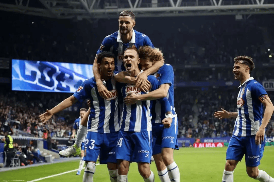 开云体育下载-塞尔塔主场狂胜,积分榜上领先对手一步的简单介绍