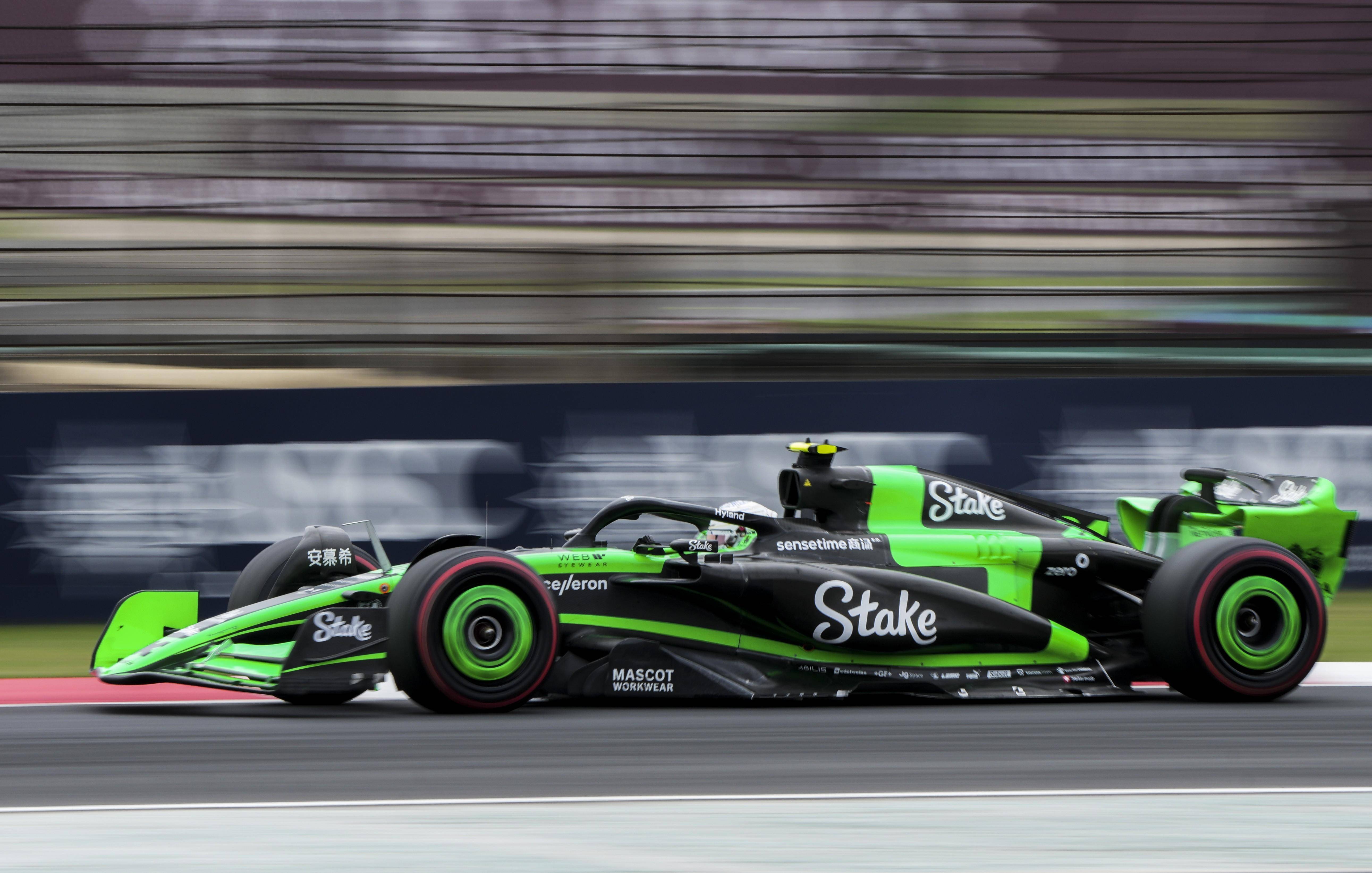 关于索伯车队逆转梅赛德斯，周冠宇统治全场的信息