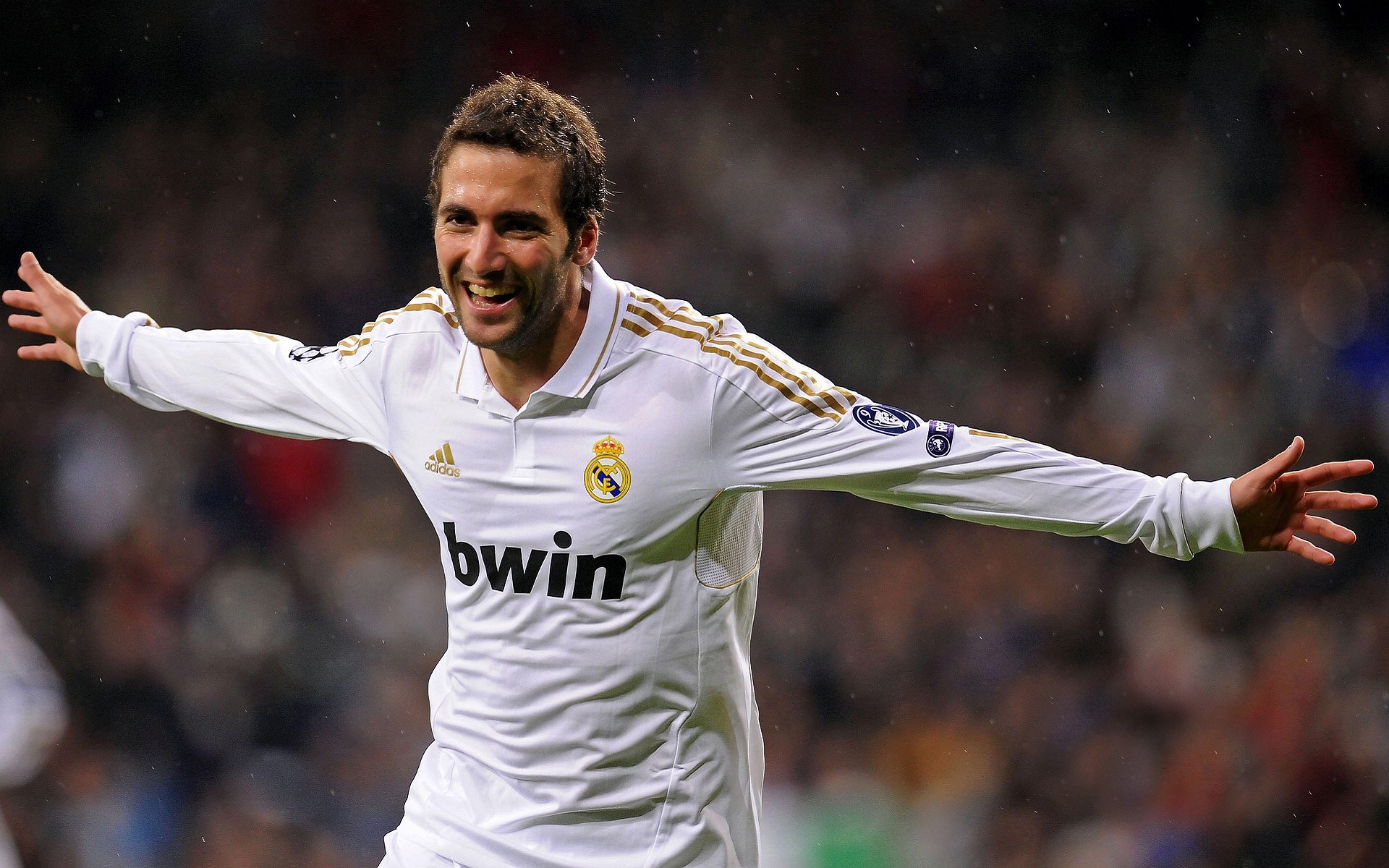 开云体育在线-步行者式火力席卷全球，拉梅洛·鲍尔在美加墨世界杯的接管时刻