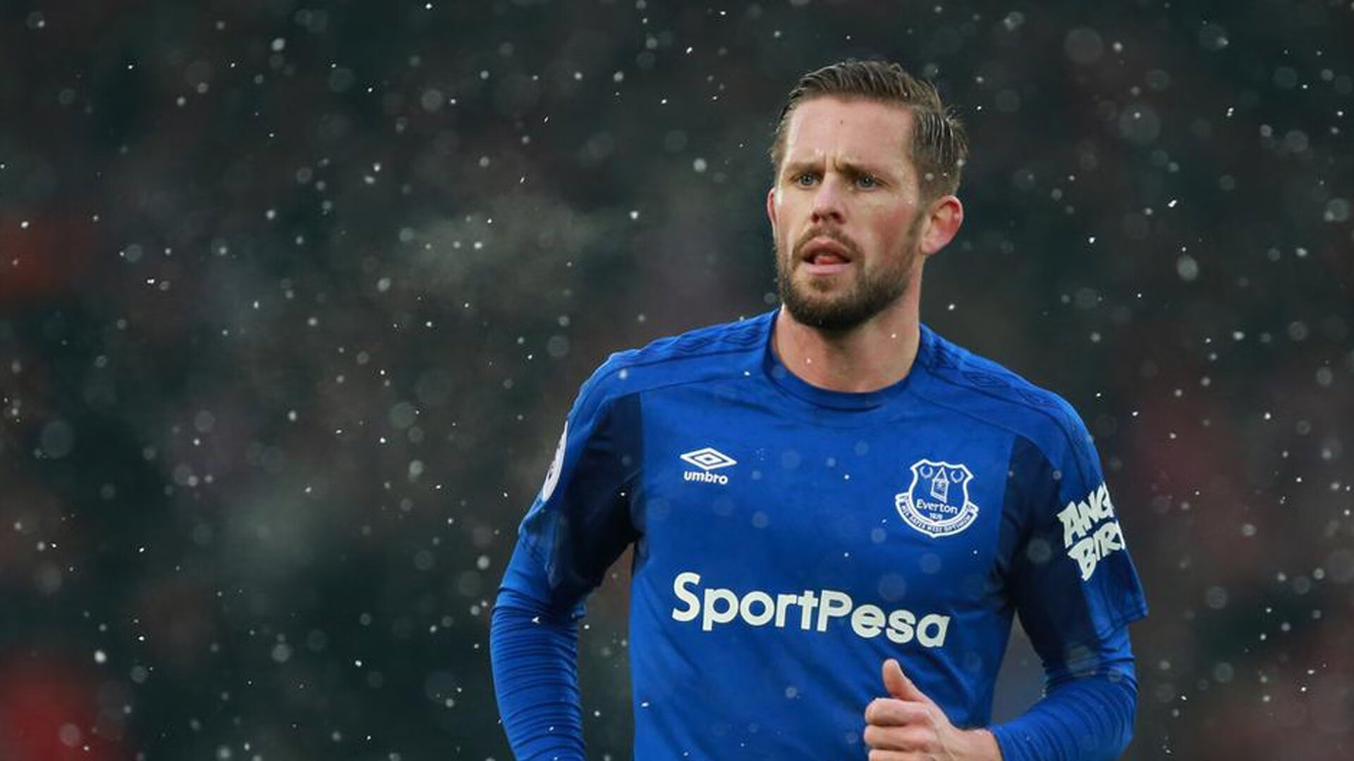 活塞战术压制火箭，小贾伦成为关键先生